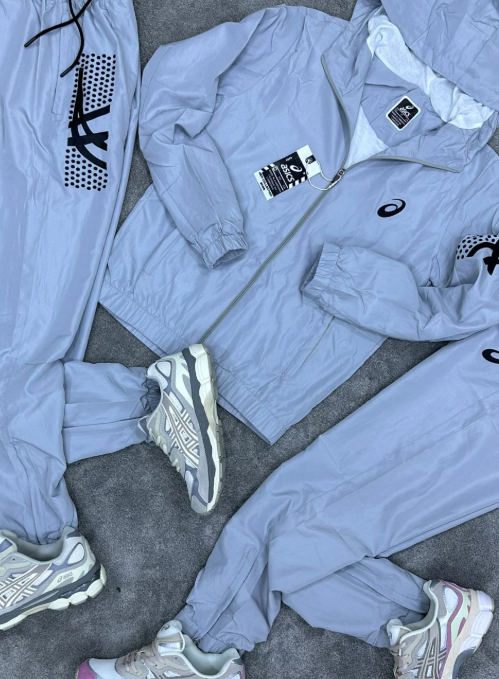 Chandal asics "gris"