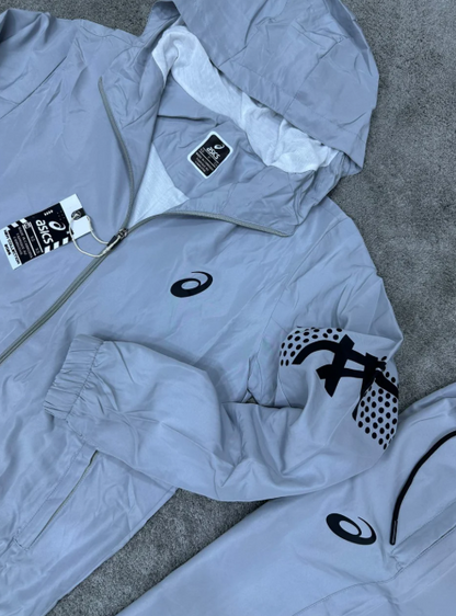 Chandal asics "gris"