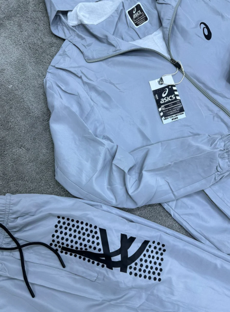 Chandal asics "gris"