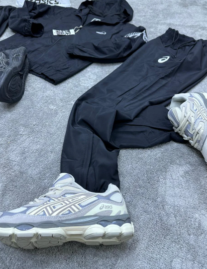 Chandal Asics "negro"