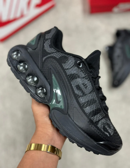Nike Air Max DN x Supreme