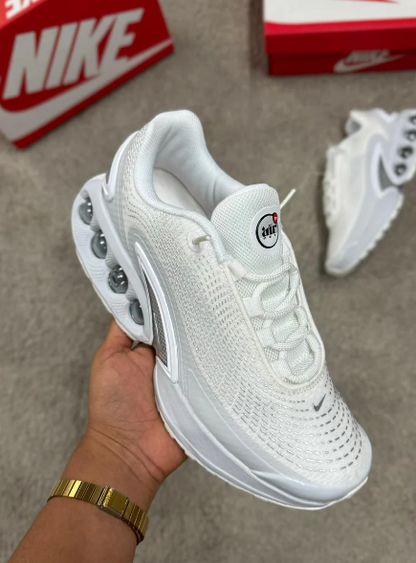Nike Air Max DN (blancas)