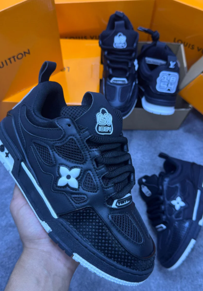 Louis Vuitton Skate (negras)